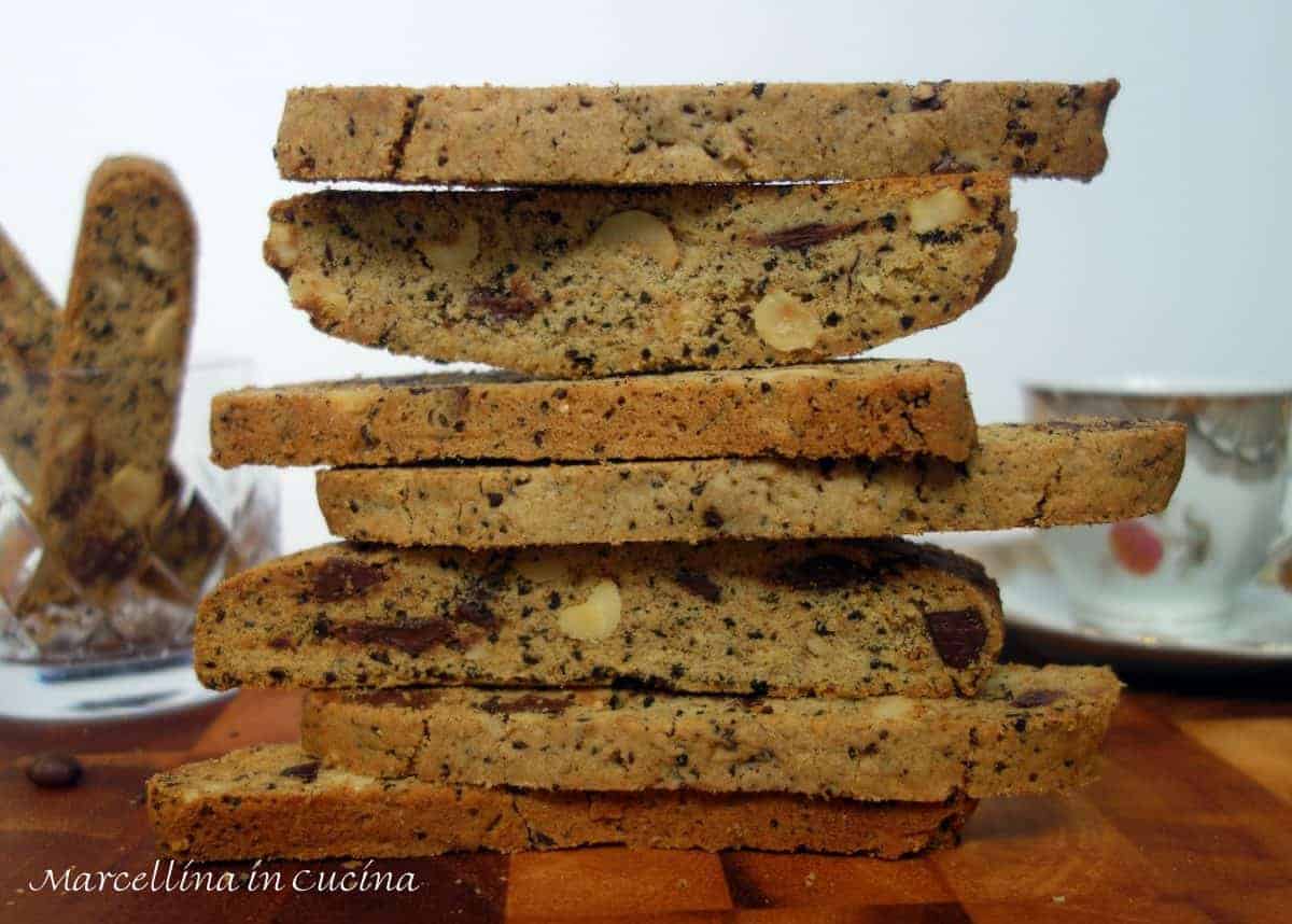 This easy biscotti recipe is flavoured with espresso and hazelnuts. #biscotti #easybiscotti #espresso #espressobiscotti #italianrecipes #italianbiscotti Stack of espresso and hazelnut biscotti.
