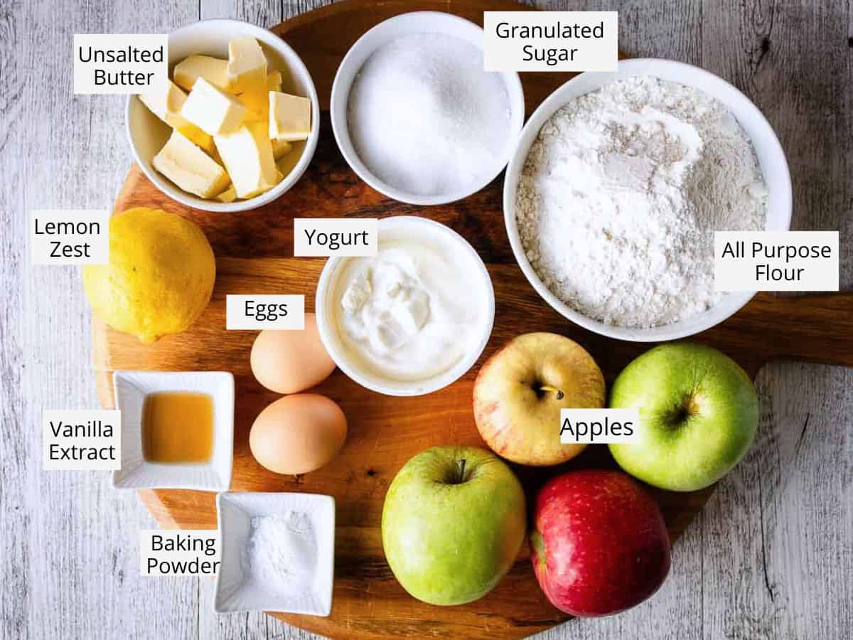 Moist Apple cake flavored with vanilla and lemon #applecake #cake #recipes #italianfood Ingredients for this recipe as in the recipe card.